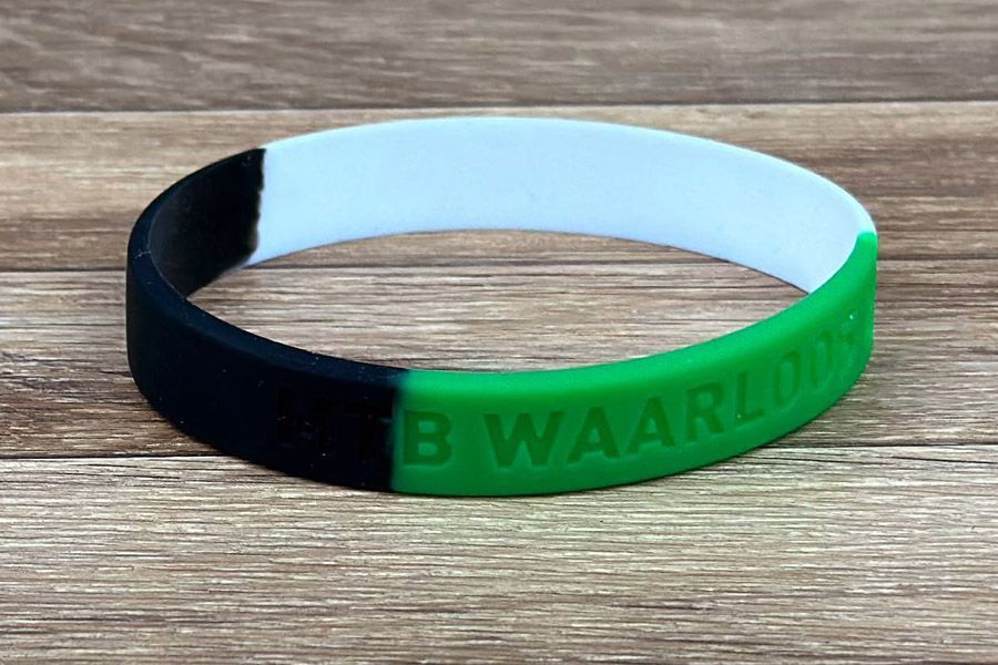 siliconen polsbandjes bestaande uit meerdere kleuren waardoor het ideaal is voor sportclubs